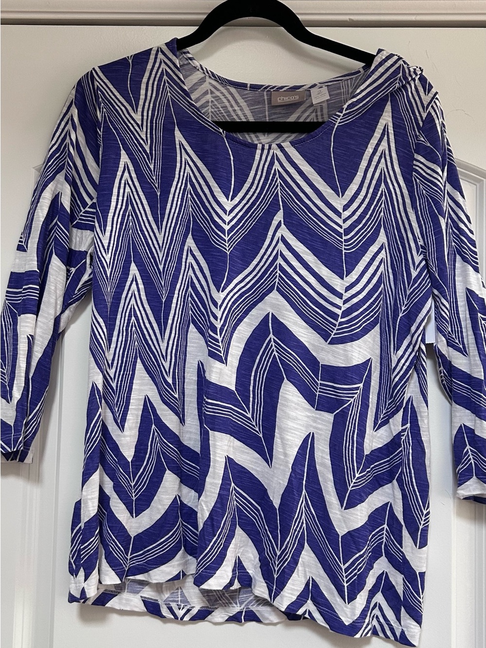 Chico's T Shirt Blouse Swirl Lightweight Scoop Neck 3/4 Sleeve Purple Sz 2 Lg
